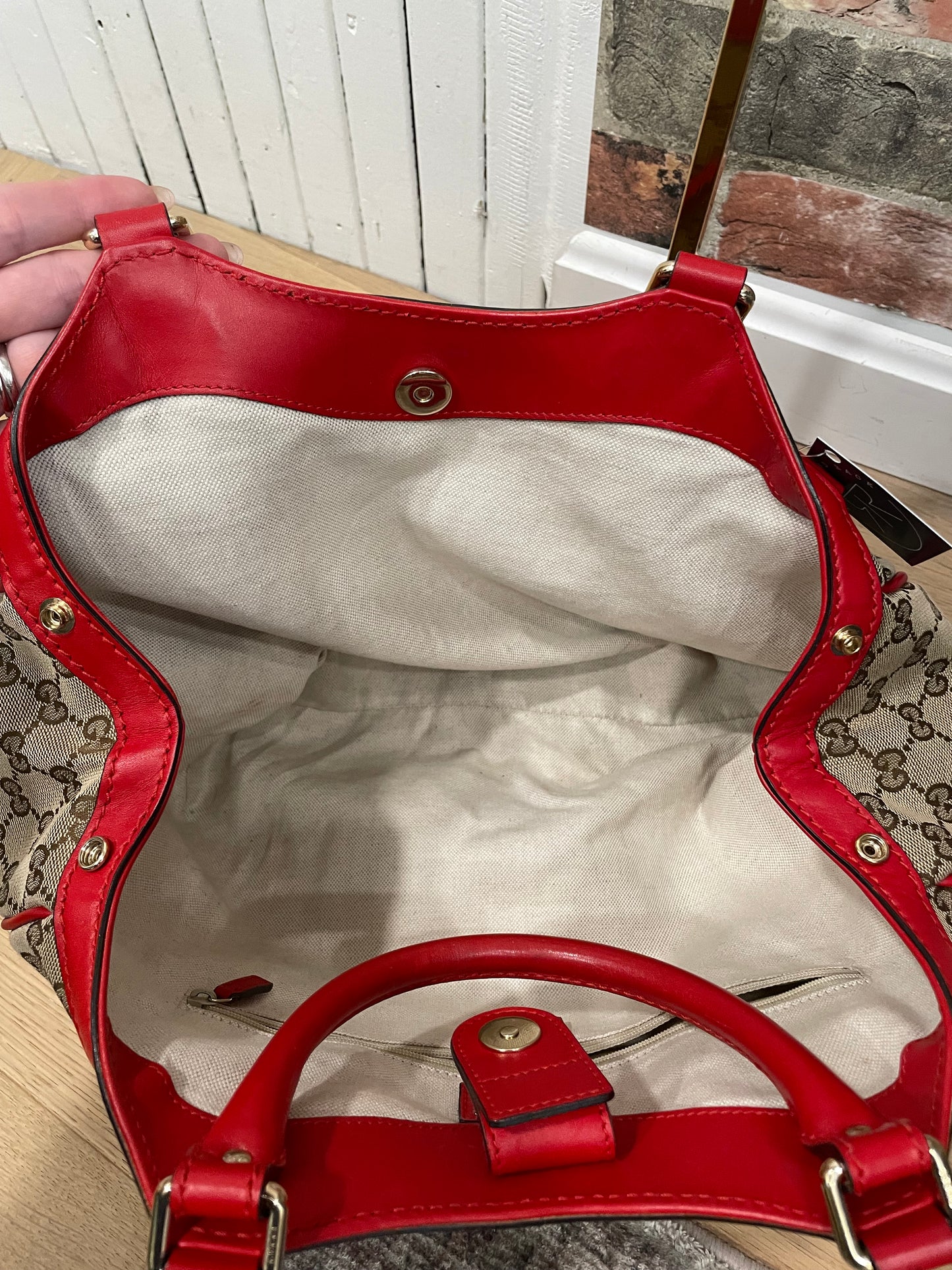 Brown/Red Gucci Handbag Excellent condition