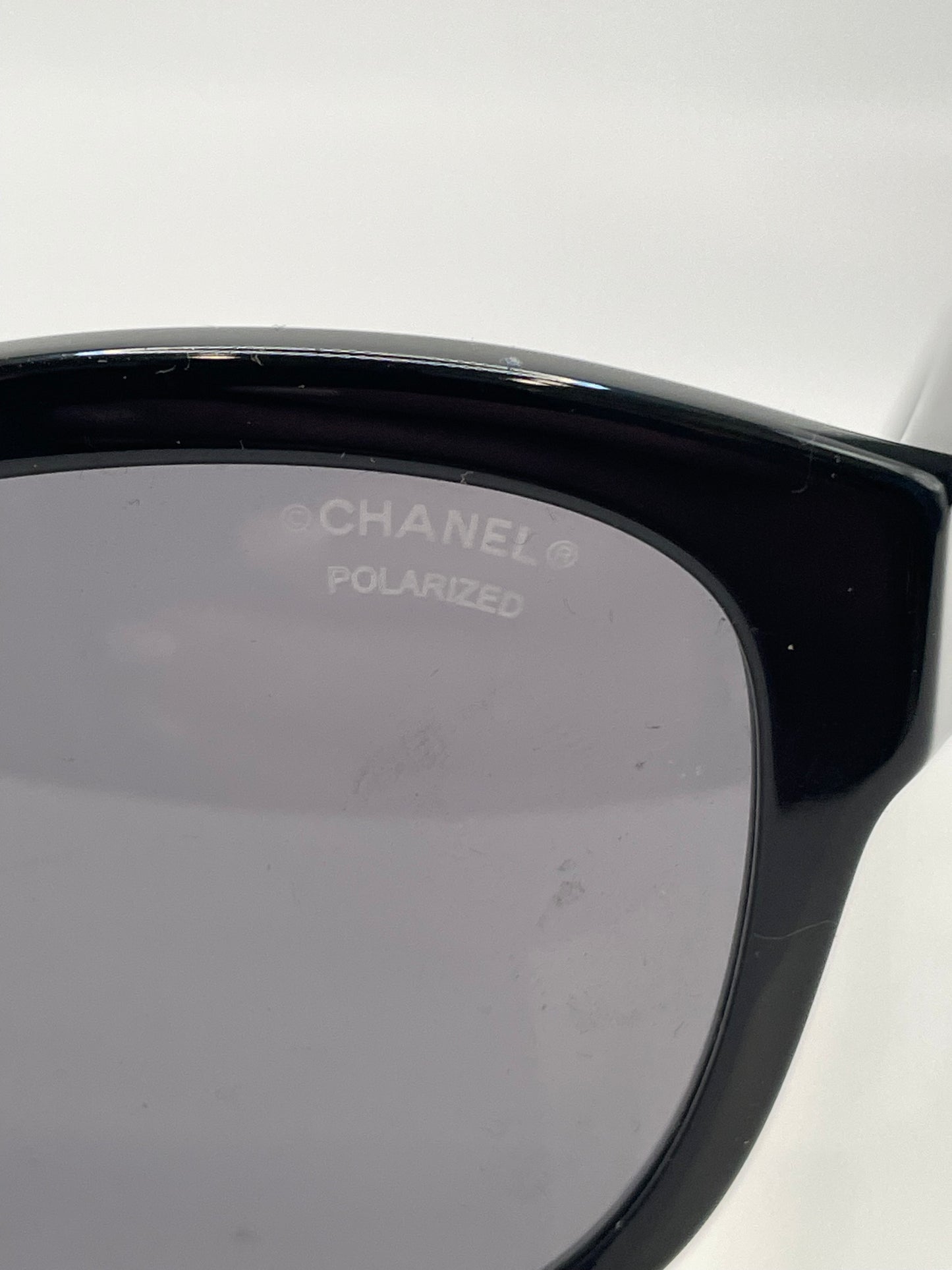 Black/gold Chanel Sunglasses CH5458 WITH CASE