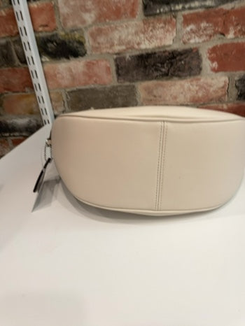 Ivory Coach Handbag Pace Shoulder bag excellent/new condition