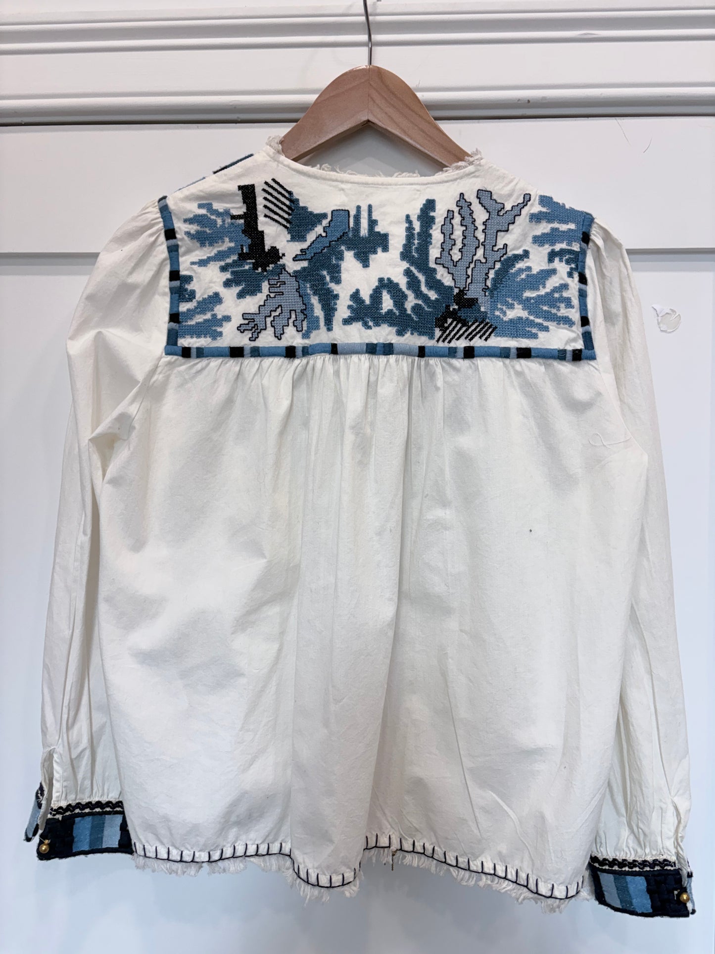 White/Blue  Zara  Blouse  NWT, Embroidered , M