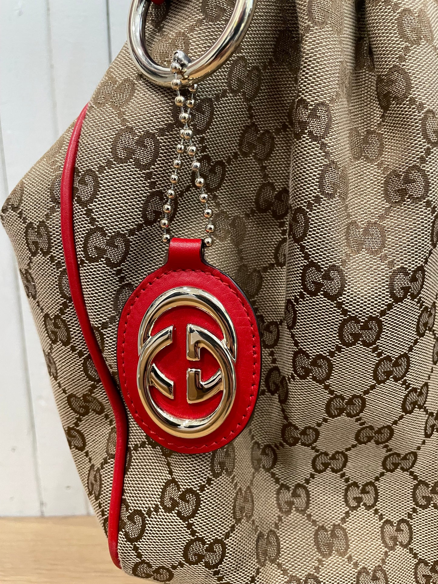 Brown/Red Gucci Handbag Excellent condition