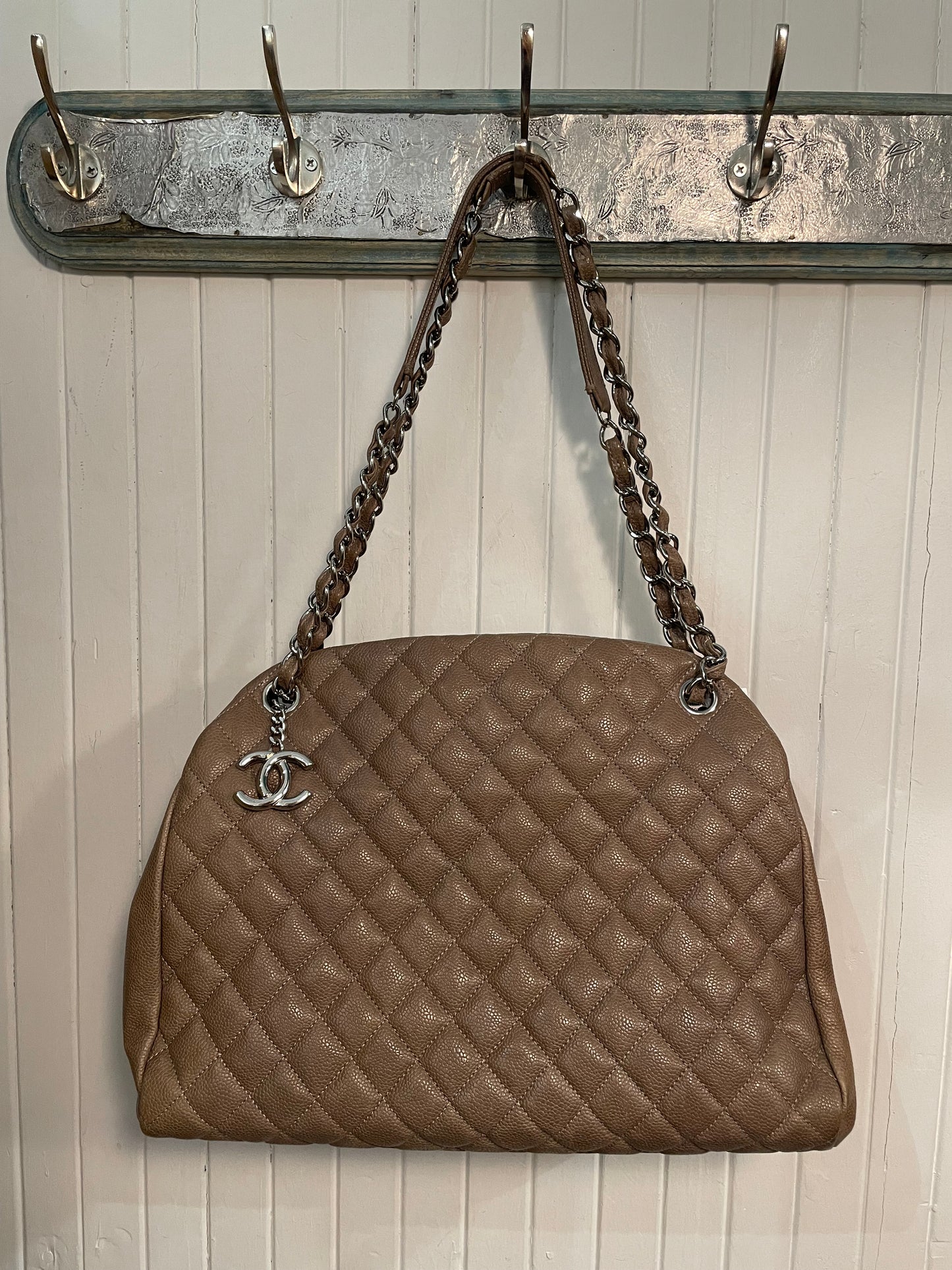 Taupe  Chanel  Handbag Caviar quilted "Just Mmlle" bowling bag