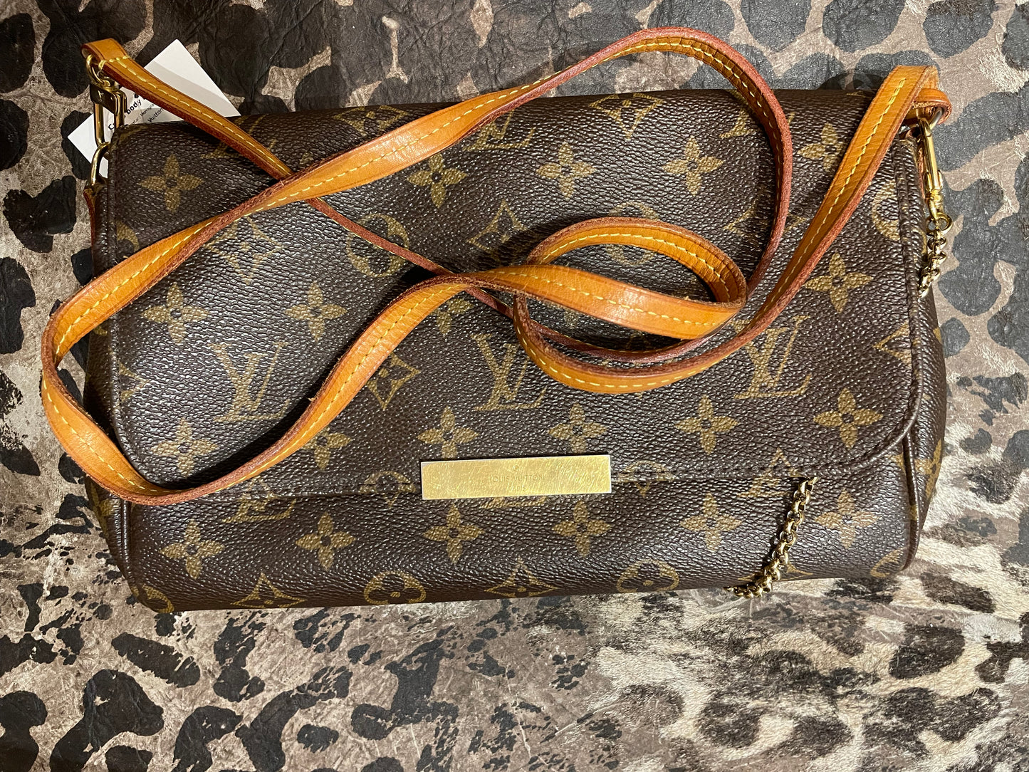 Signature Monogram Louis Vuitton Cross body bag Favorite 2015 - NO BOX OR BAG