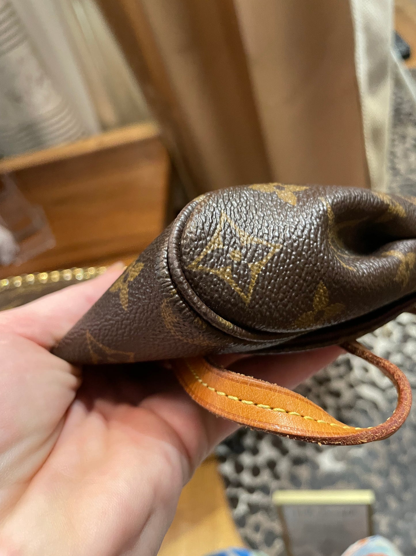 Signature Monogram Louis Vuitton Cross body bag Favorite 2015 - NO BOX OR BAG