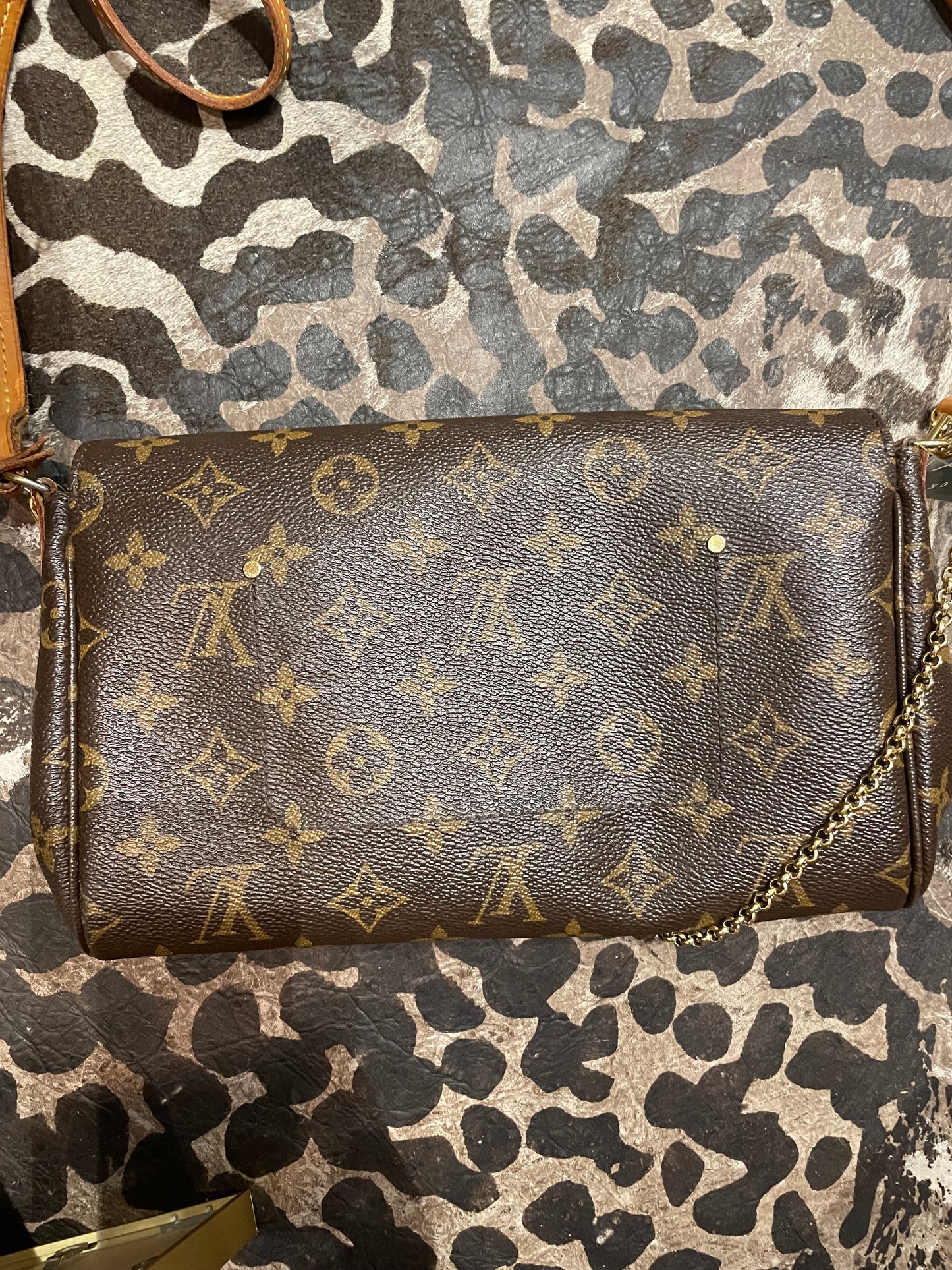Signature Monogram Louis Vuitton Cross body bag Favorite 2015 - NO BOX OR BAG