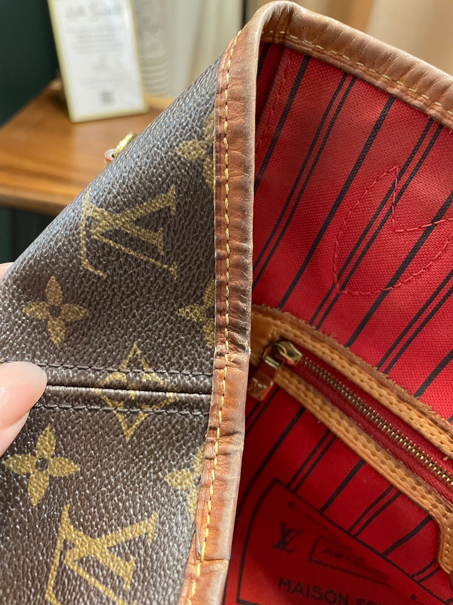 Signature Louis Vuitton Handbag Neverfull MM- with box and bag 2016