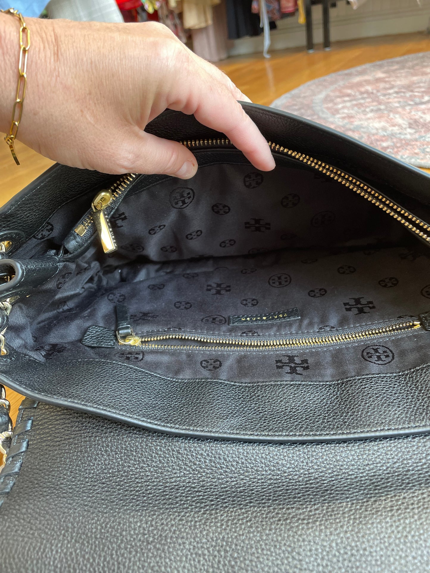 Black, Pebbled  Tory Burch  Handbag Gold chain, "Marion Flap"