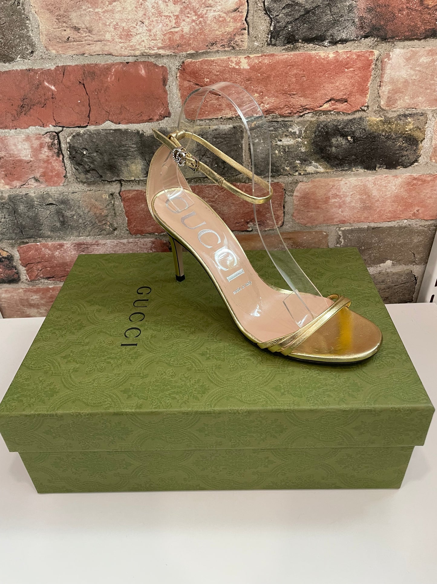 Gold Gucci  Sandals WITH BOX MSRP $900+, 37.5/7