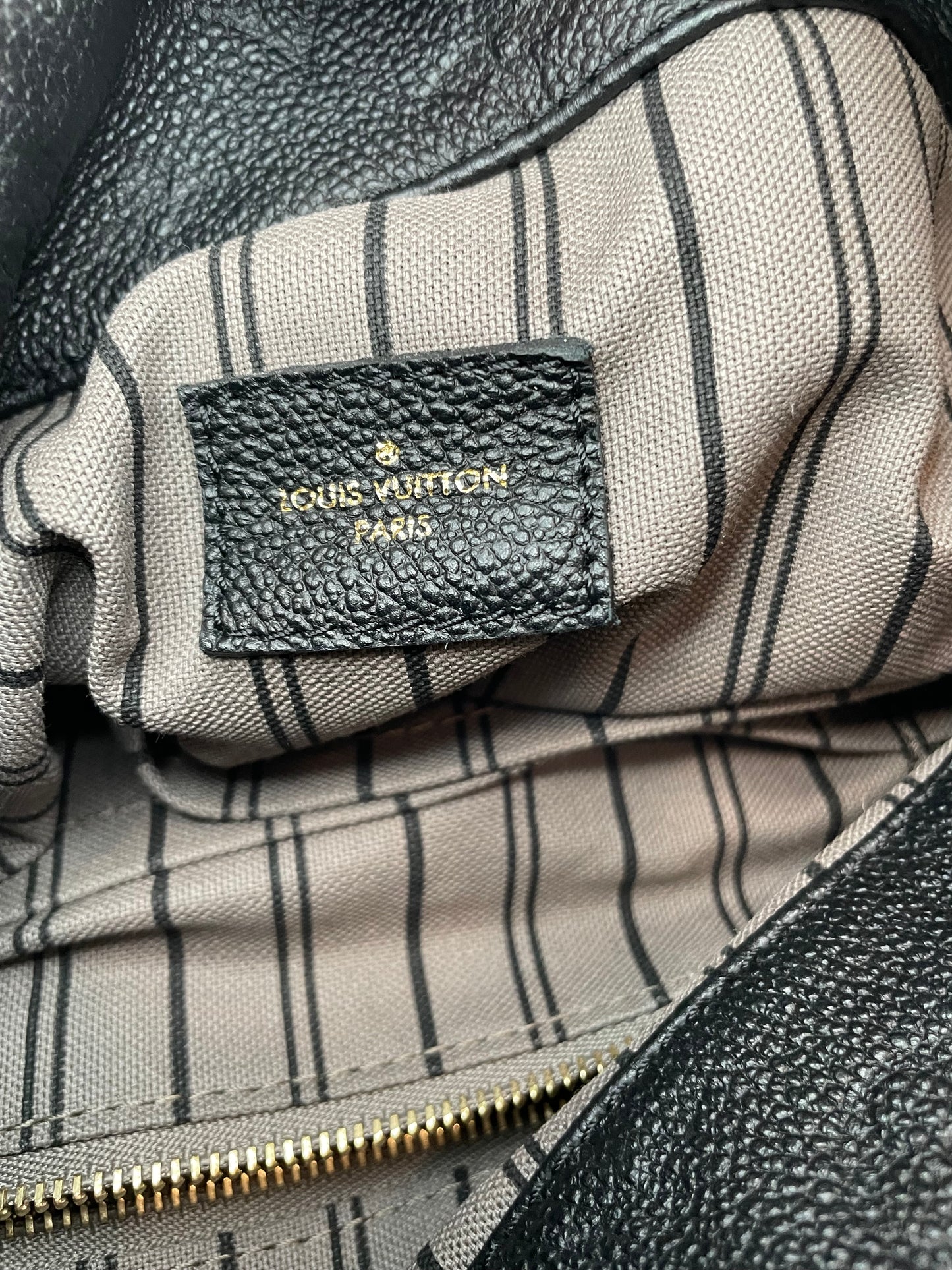 Black  Empreinte Louis Vuitton Handbag Excellent condition Artsy/Artsie MM 2022, BAG AND BOX