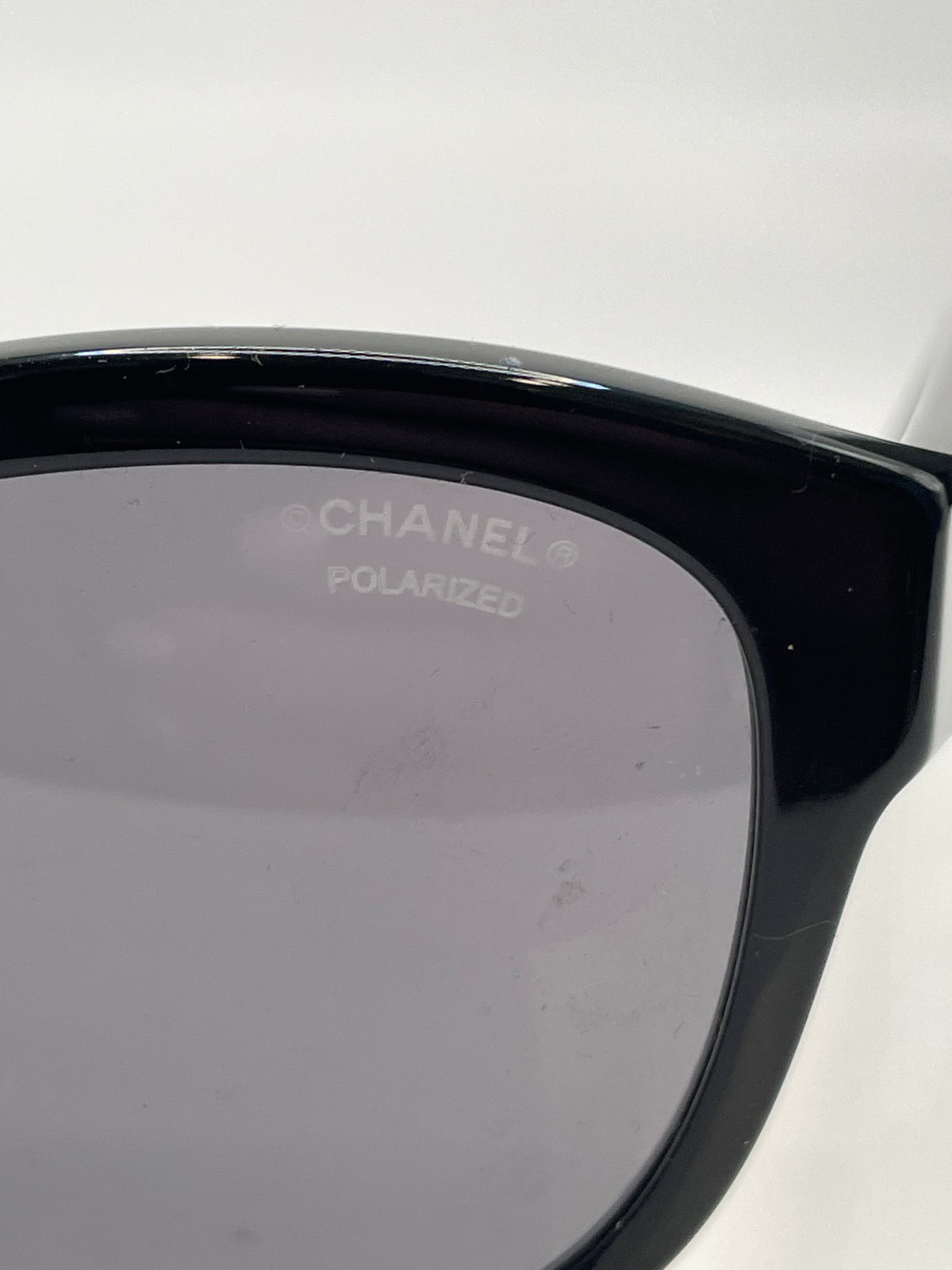 Black/gold Chanel Sunglasses CH5458 WITH CASE