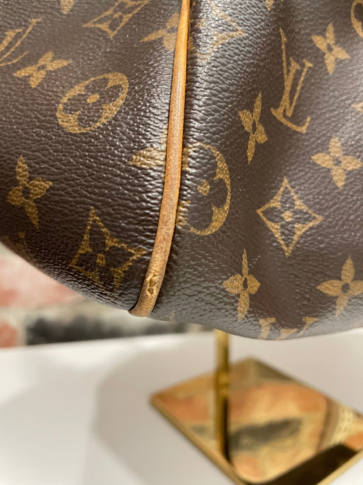 Signature Monogram  Louis Vuitton Handbag Tivoli, France 2015- NO BOX OR DUSTER- VGUC, GM