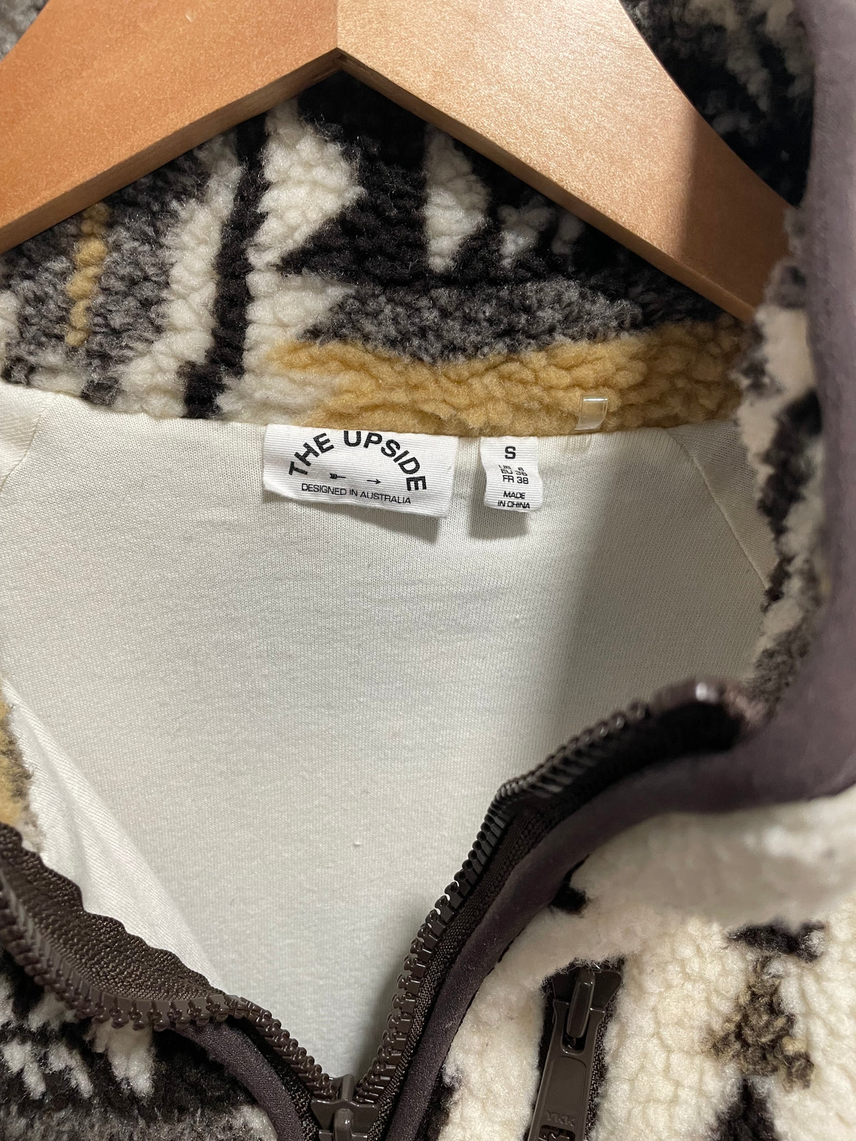 Cream/Blk/Tan Aztec The Upside  Fleece Jacket, S