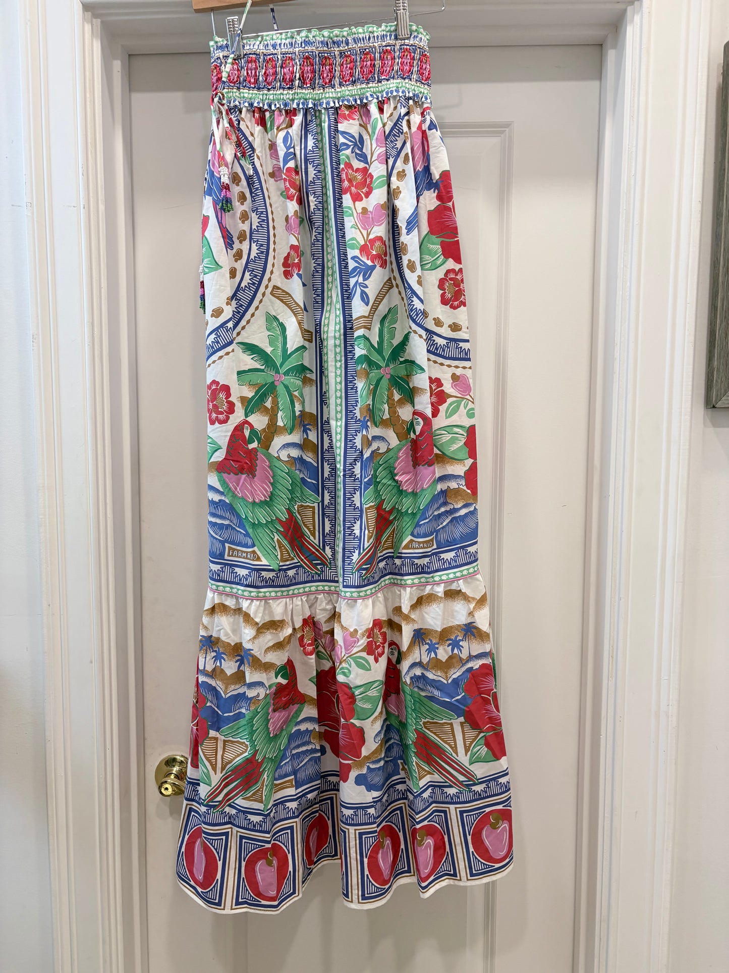 White, Multi Print  Farm Rio Dress NWT, Parrots/Palm  rt $240 , M
