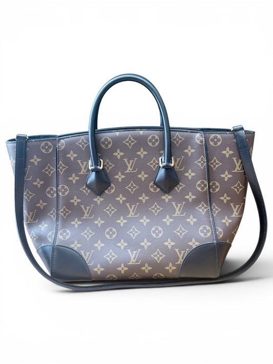 Signature Monogram Louis Vuitton Handbag Phenix MM 2016 MSRP $2440- Excellent condition