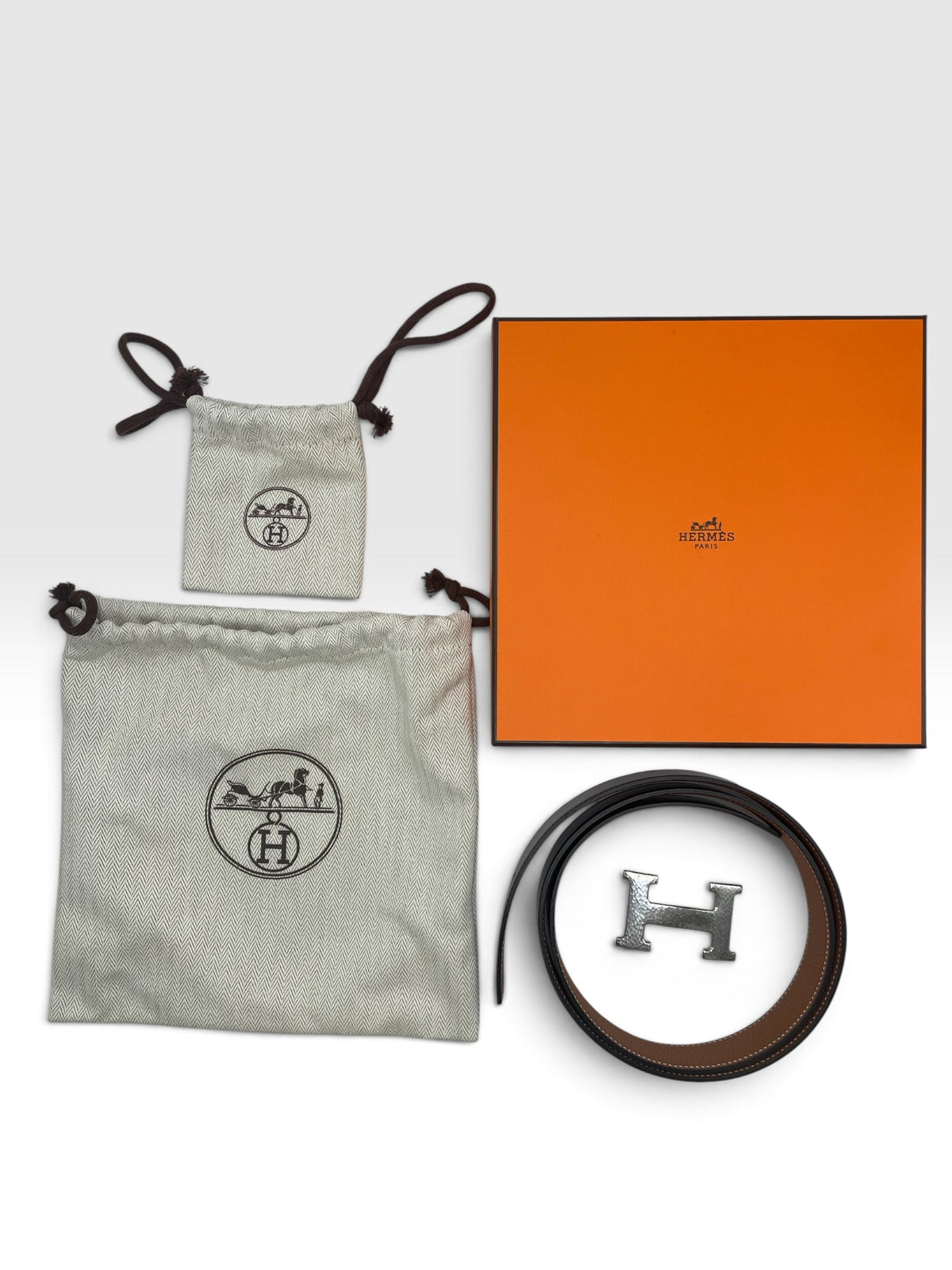 Black/Brown Hermes Belt Martelee hammered H, 32mm reversible, with box and Bag, 90